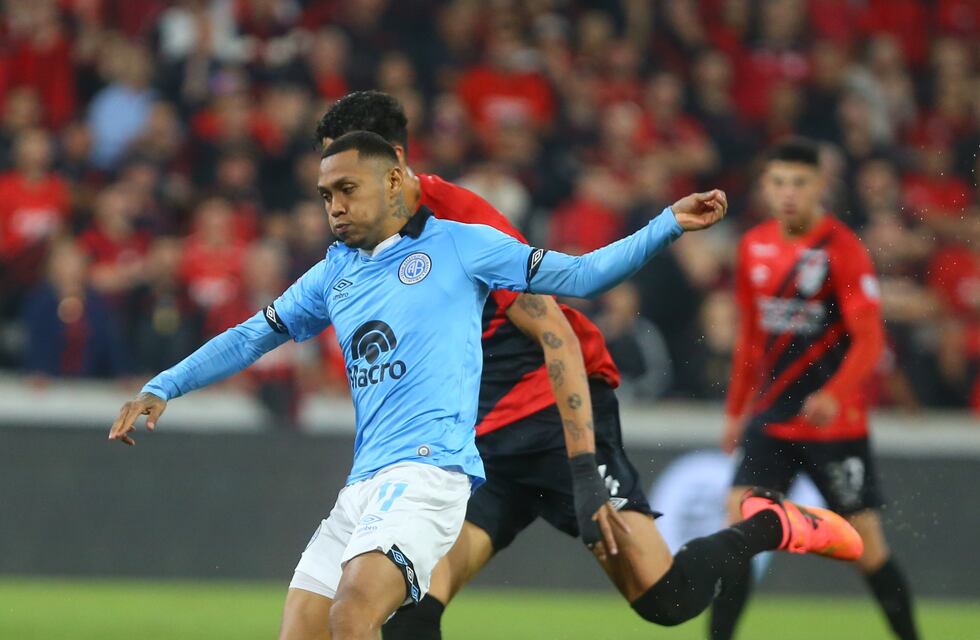 Belgrano lo empataba en Brasil por Reyna: polémica por el gol anulado