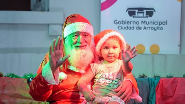 Papá Noel de visita en Arroyito 2023