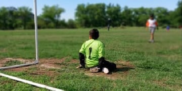 Bautista tiene 12 años, es arquero, no puede caminar y desea conocer a Franco Armani.