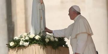 El Papa Francisco y la Virgen de Fátima.