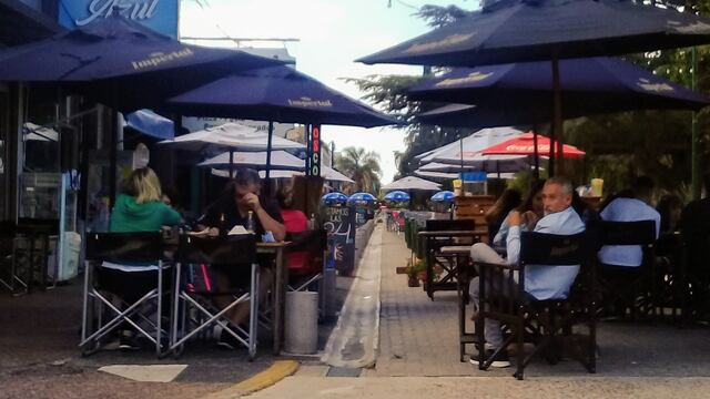 Gualeguaychú. Peatonal gastronómica.