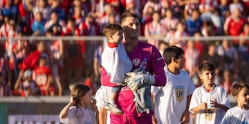 Thiago Cardozo, arquero de Unión de Santa Fe, cerca de Belgrano (Instagram Thiago Cardozo).