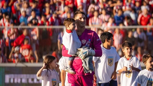 Thiago Cardozo, arquero de Unión de Santa Fe, cerca de Belgrano (Instagram Thiago Cardozo).