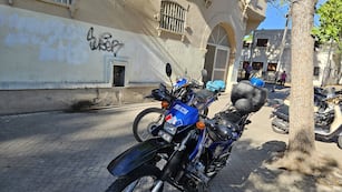Las fuerzas de seguridad inspeccionaron el edificio de 27 de Febrero y Alvear a primera hora.