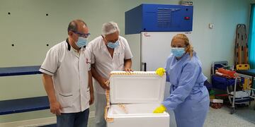 Las autoridades del Hospital Regional de Villa Santa Rosa, recibieron las primeras dosis de la Sputnik V