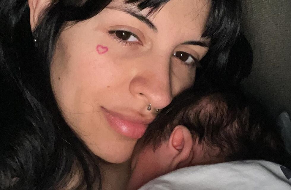 Cazzu reveló qué cosas de su vida tuvo que resignar ahora que es madre de una bebé recién nacida