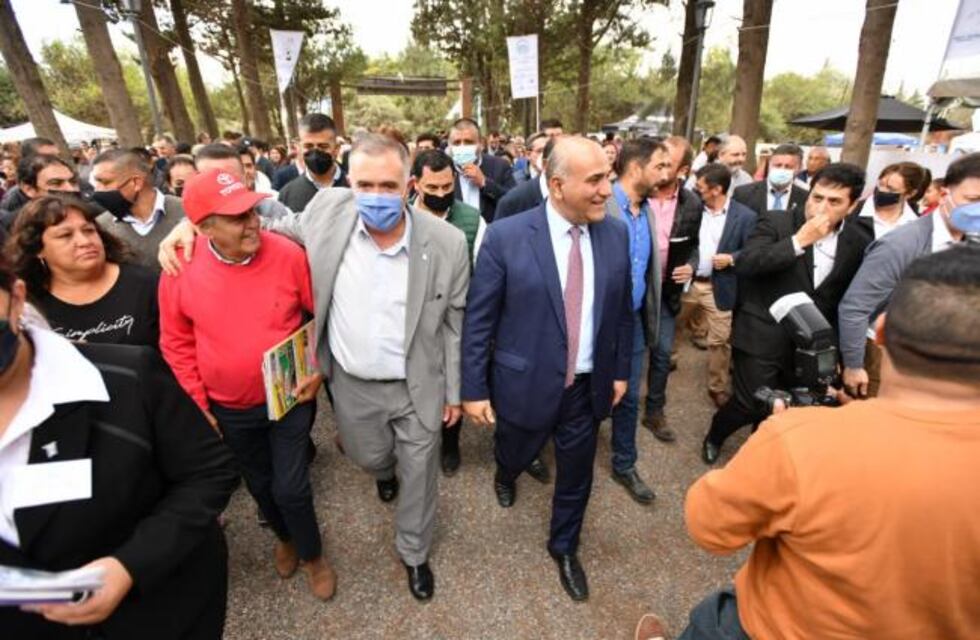 Jaldo: “La lechería tiene futuro y en Trancas está acompañada por el Gobierno Nacional, Provincia y municipio”