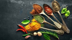 El ingrediente que seguro tenés guardado en tu cocina y ayuda a mejorar la memoria