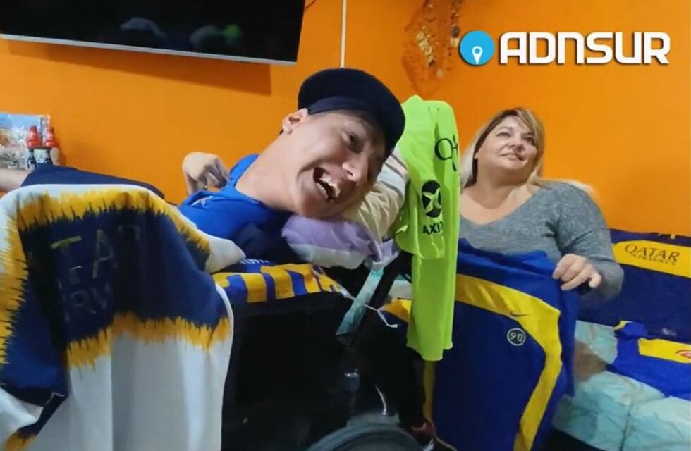 Santiago tiene parálisis cerebral, ve todos los partidos de Boca y su sueño es festejar un triunfo en el centro de Comodoro Rivadavia