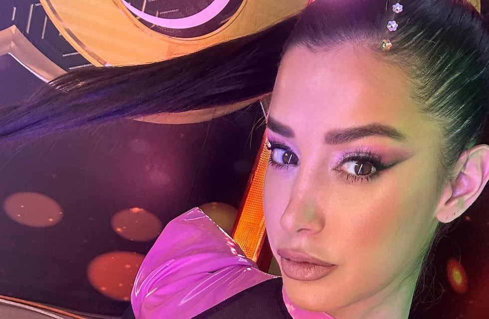 La rosa del streaming: Juliana Díaz apostó a un vestido rojo en Instagram y ganó