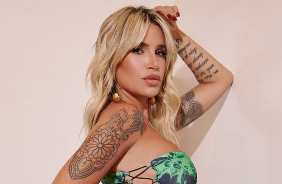 Flor Peña posó con un nuevo adelanto de su marca de ropa y cautivó con sus sensuales curvas: “¿Negro, rosa o verde?”