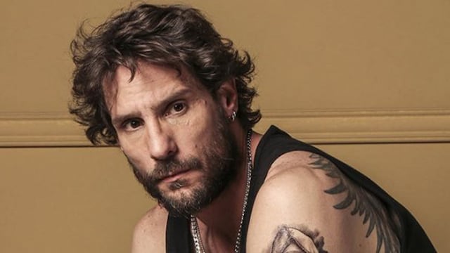 Espacios amplios y rodeado de naturaleza, así es la casa de Gonzalo Valenzuela en Chile.