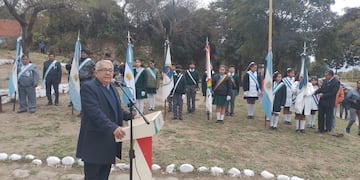 En el acto recordatorio de la Declaración de la Independencia, el intendente sampedreño Julio Bravo expresó su apoyo al "Pacto de Mayo" firmado por el presidente Milei con gobernadores provinciales.