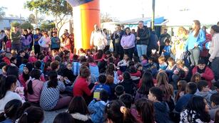 Luis Castellano, presente en festejos barriales