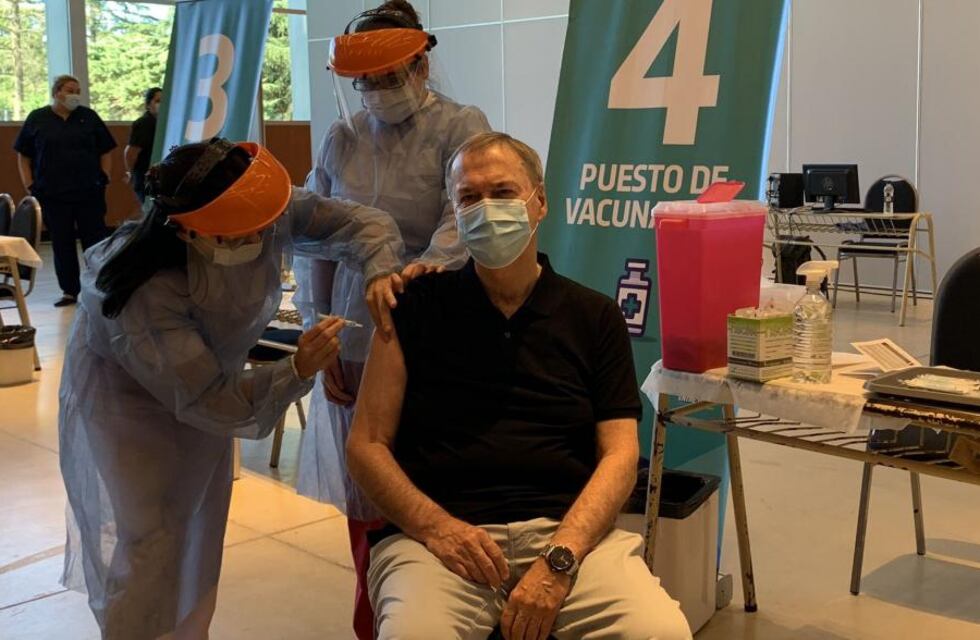 Los ministros y funcionarios del Gobierno Provincial vacunados hasta el momento