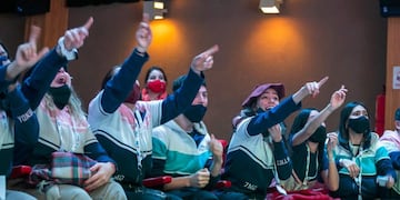 Las “Olimpiadas Estudiantiles del Centenario” iniciaron convocando un gran número de participantes