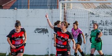 Sporting goleó a Pacífico de Cabildo. (Foto: Marcelo 77):