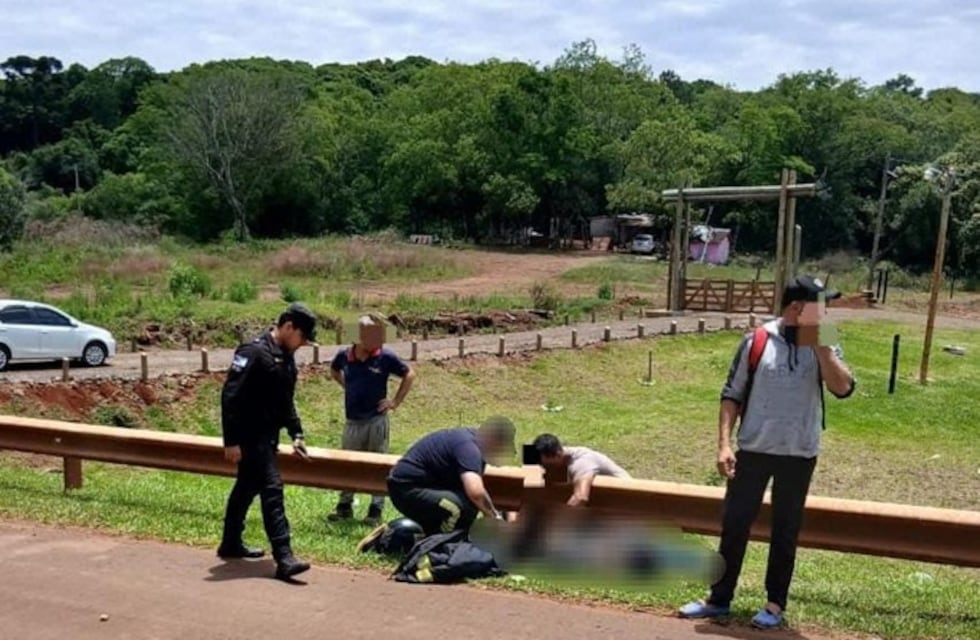 Un motociclista murió tras chocar con una camioneta sobre la Ruta 14 en Salto Encantado