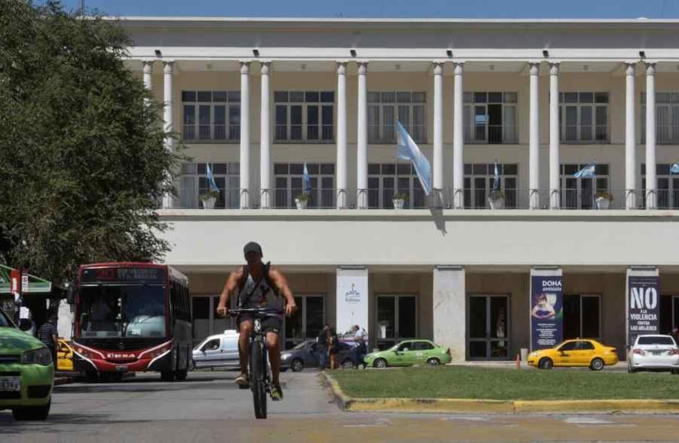 Alumnos de Medicina aseguran que finalizan la carrera “sin la capacitación suficiente”
