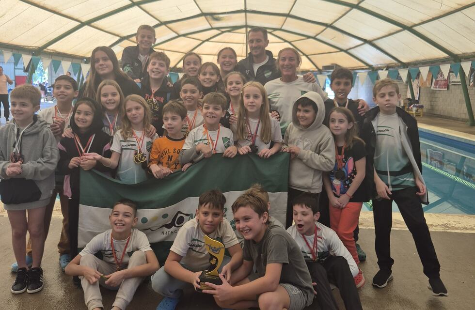 Primer puesto para el Cultural Arroyito en el Torneo de Natación Malvinas Argentinas