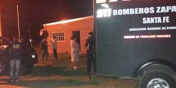 La Agencia de Investigación Criminal (AIC) fue a inspeccionar la vivienda este martes por la madrugada. (@veroensinas)