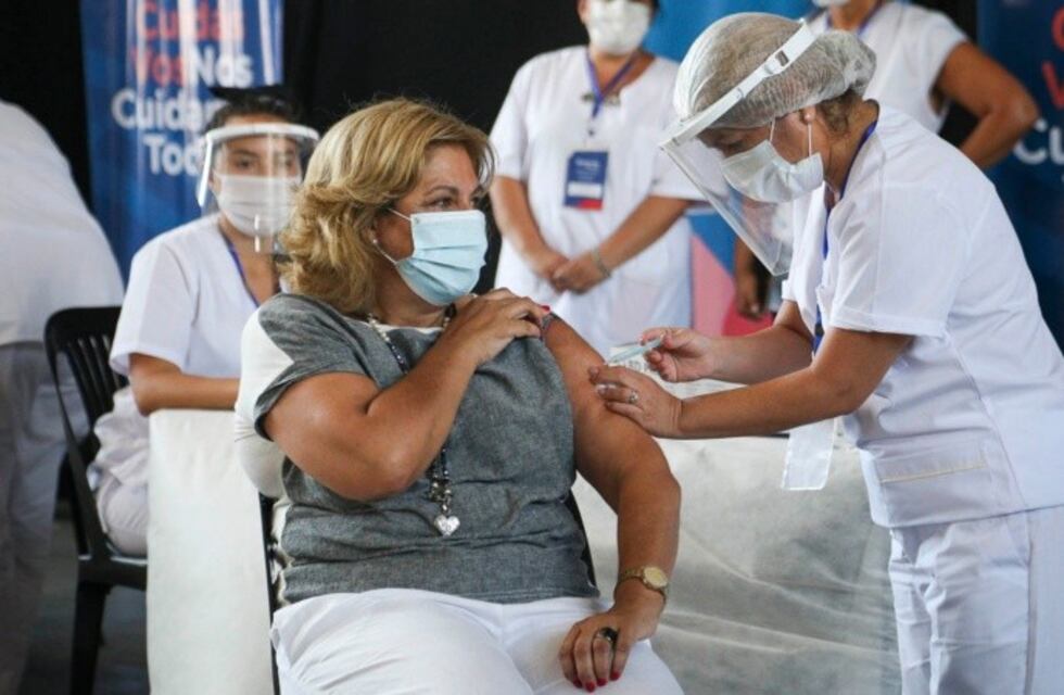 Sonia Martorano recibió la primera dosis de la Sputnik V y descartó nuevas restricciones