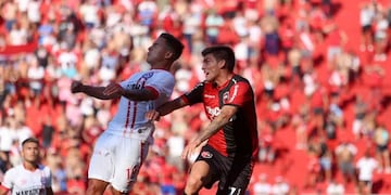Juan Fernando Garro fue titular en Newell's durante el partido que Argentinos Juniors ganó 3 a 0.