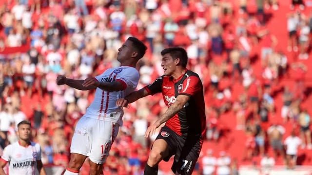 Juan Fernando Garro fue titular en Newell's durante el partido que Argentinos Juniors ganó 3 a 0.