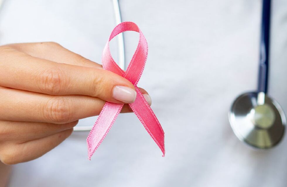 Desayuno por el Día de la Madre y la Prevención del Cáncer de Mama en el CAPS 25 de Mayo