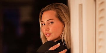 Polina Grace, la rusa y cordobesa por adopción, cantó desde la cama y sorprendió con un look al límite de la censura