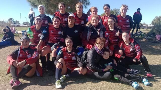 Ramonas es uno de los líderes en el torneo de Fútbol Femenino.