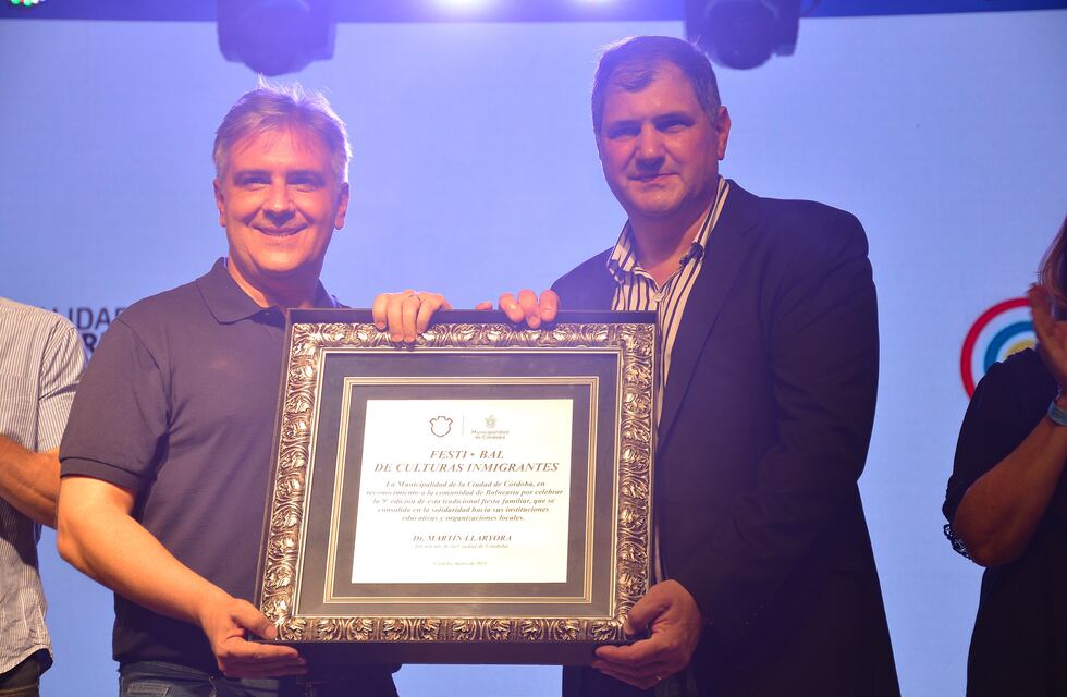 Llaryora: “cuando sea el próximo gobernador no le voy a dar la mano a toda la región, le voy a dar las dos”