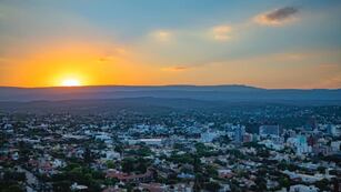 Hermosa imagen de Villa Carlos Paz compartida por el área de Turismo local.