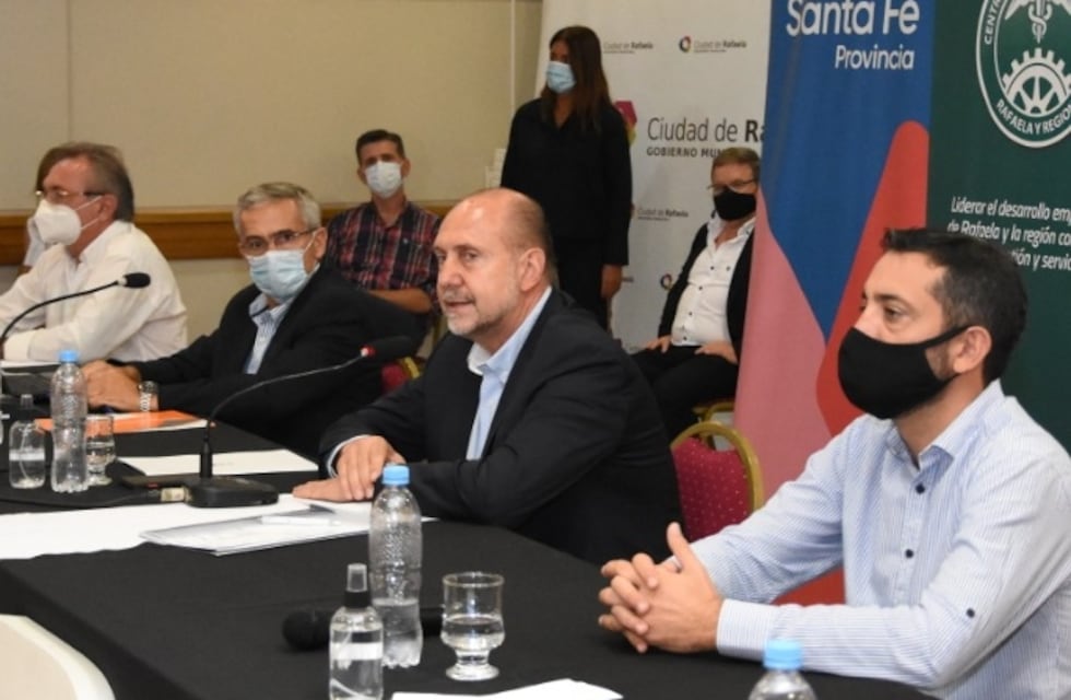 Santa Fe evalúa posponer la aplicación de la segunda dosis para inocular a más personas