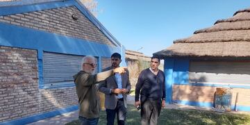 Recorrida de funcionarios por las instalaciones donde estará la Escuela Regional de Policía de Rafaela