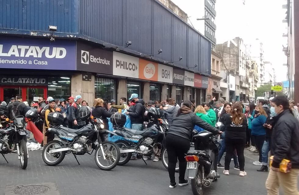 Organizan 12 cortes de tránsito en Rosario este martes y protesta en el centro