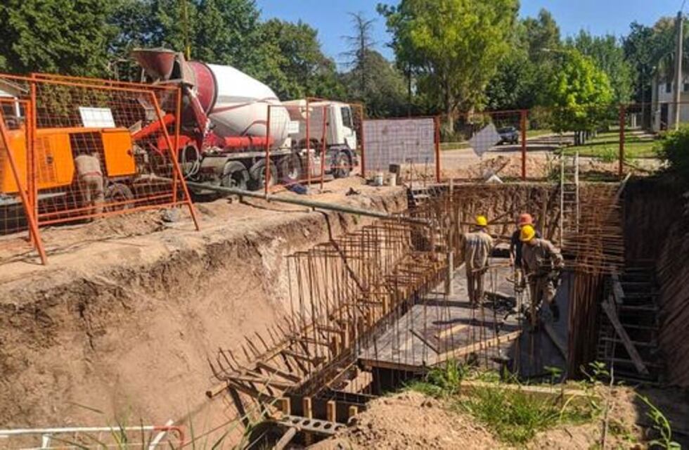 Avanzan las obras en el barrio 56 Viviendas de Pérez