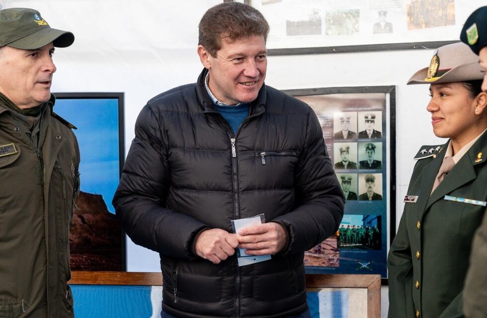 Inauguraron la Carpa del Centro de Excombatientes en Ushuaia rumbo al 2 de Abril