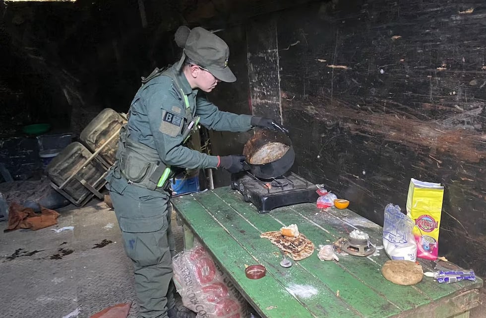 Vivían en un colectivo abandonado: rescataron a trabajadores explotados en Córdoba