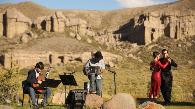 Tango por los caminos del vino se presenta en diferentes sectores de la provincia.