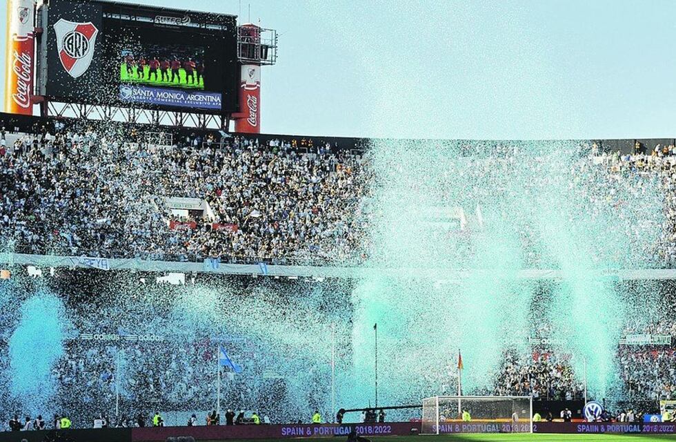 Vuelven los hinchas a los estadios: la Selección Argentina jugará con público por las Eliminatorias