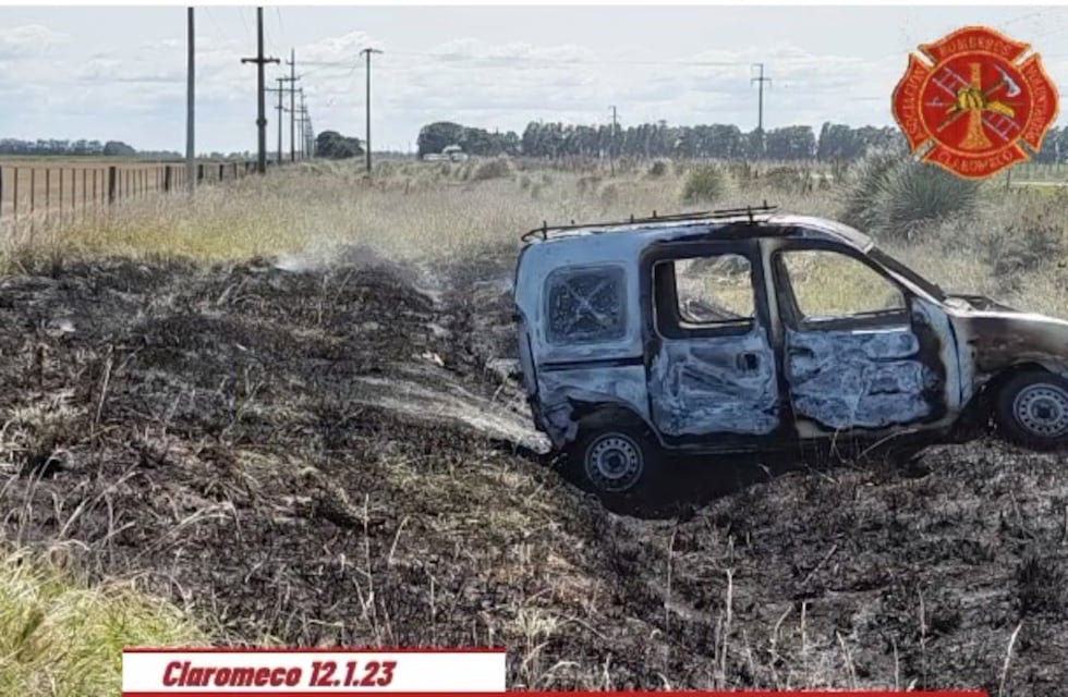 Despiste e incendio de un automóvil en la Ruta 73 camino a Claromecó