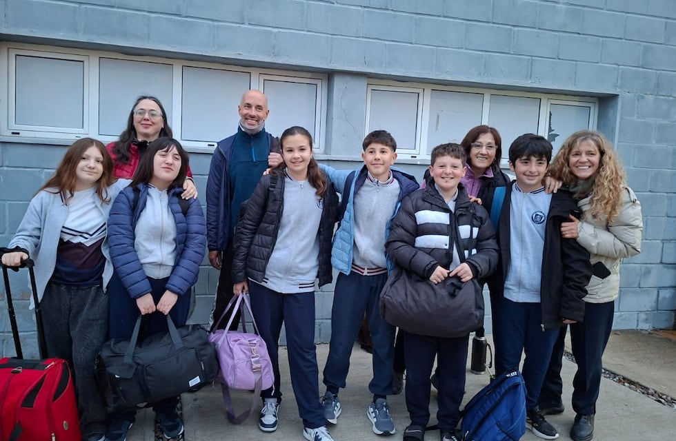 Alumnos del Instituto Nuestra Señora de Luján participan de los Juegos Escolares Bonaerenses en vóley