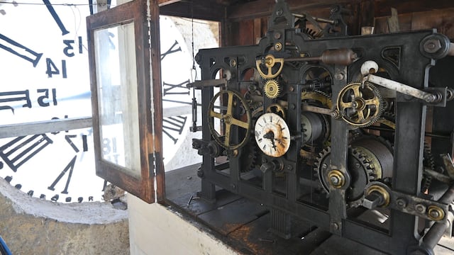 El histórico reloj del Palacio Municipal volverá a brillar.