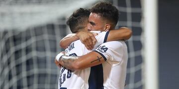 La T le gana al Taladro y se pone a tiro de la punta.