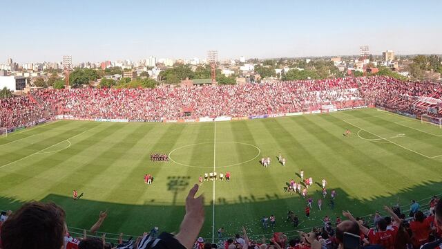 El estadio del "Santo", en la Ciudadela, repleto en la vuelta de los hinchas en Tucumán. (@CASMOficial)