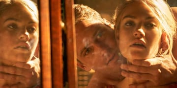 La película sugerida es la adaptación cinematográfica de una exitosa novela de Daphne du Maurier.