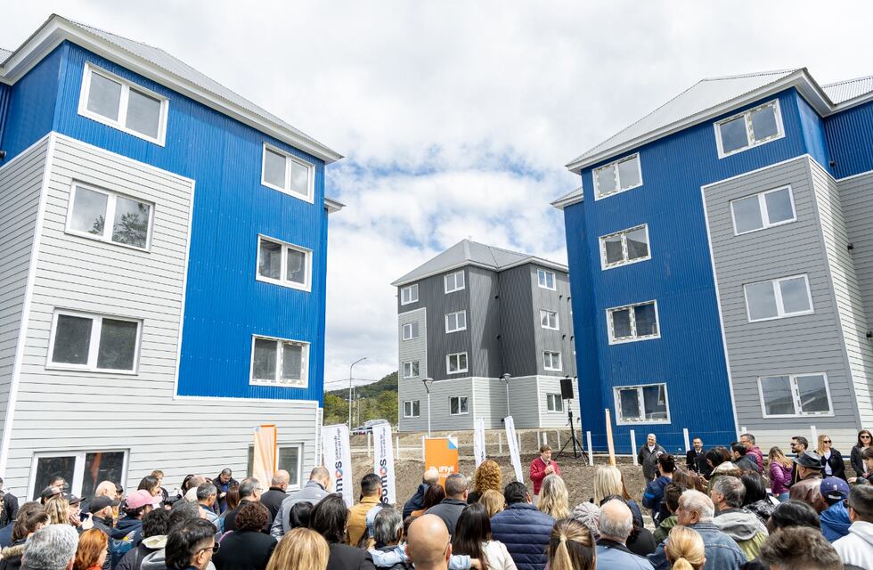 Ushuaia: entregaron 64 viviendas “Hanuxa” del barrio Río Pipo