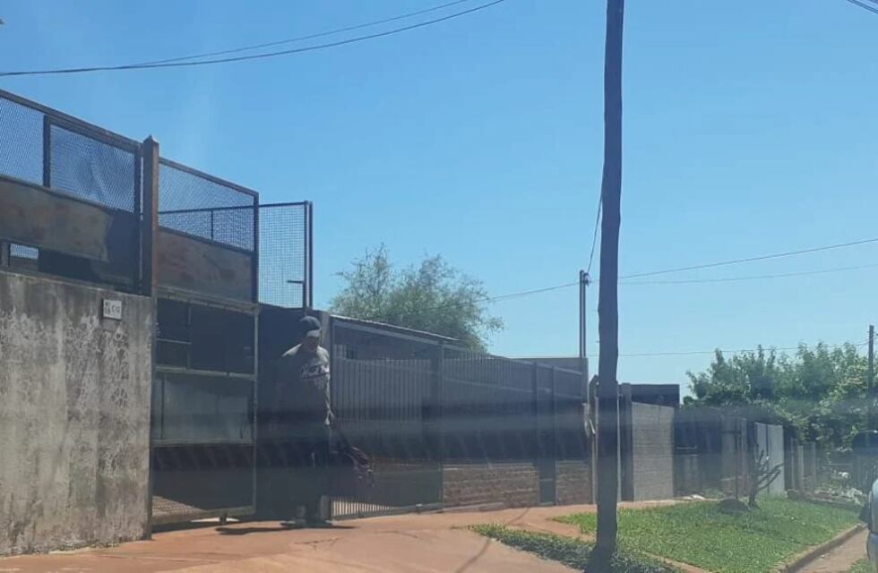 Desalojaron a un ex concejal de Posadas y la dueña de la propiedad advierte posibles represalias