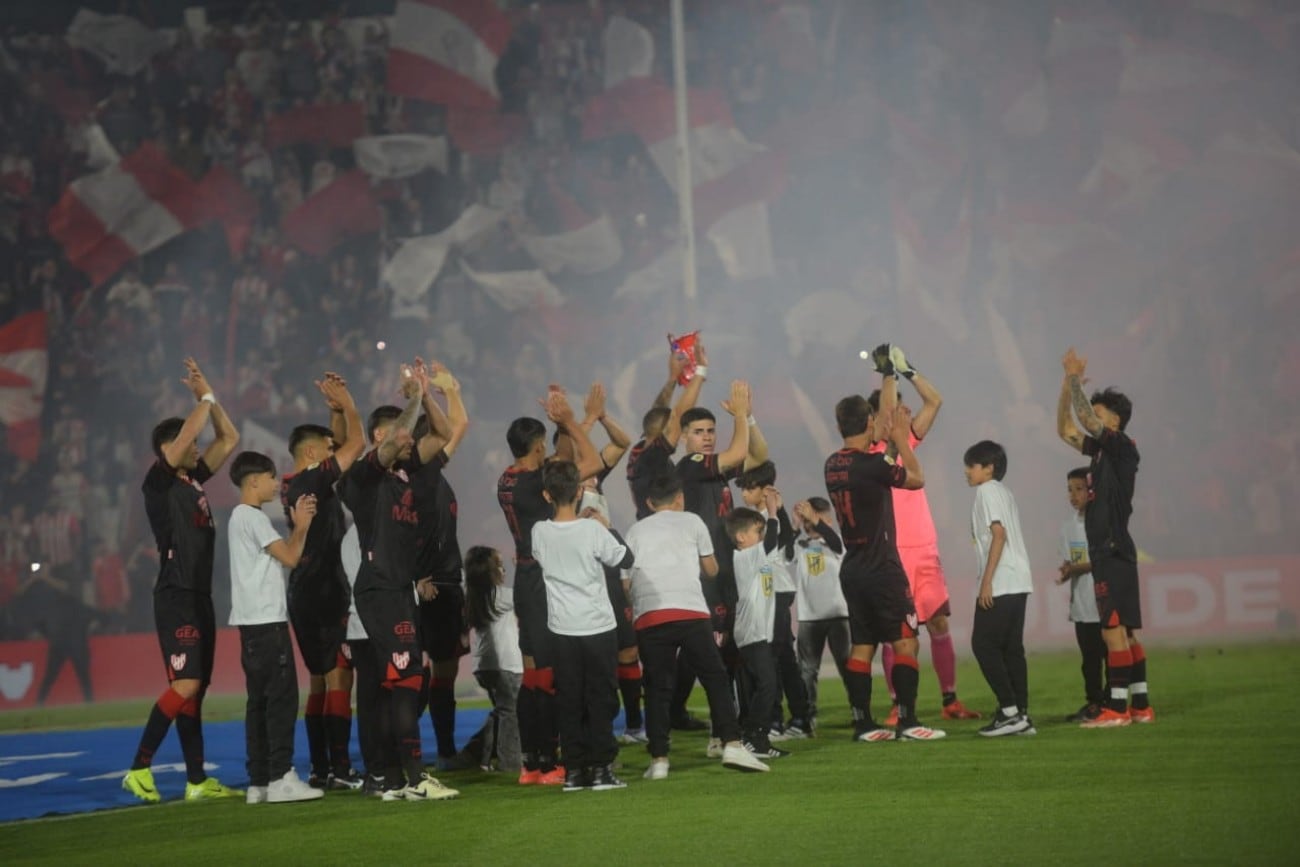 Instituto enfrenta a Lanús en Alta Córdoba. Javier Ferreyra/ La Voz